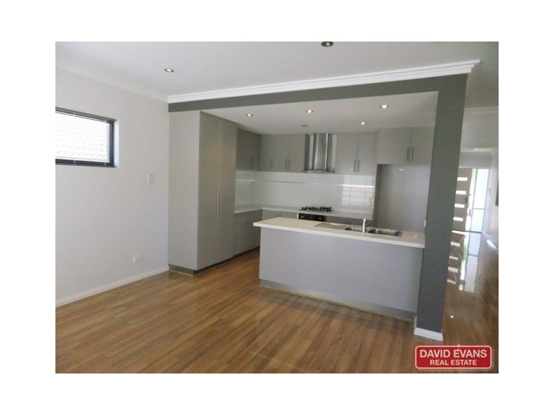 2B Kingsfold Street, Balga WA 6061