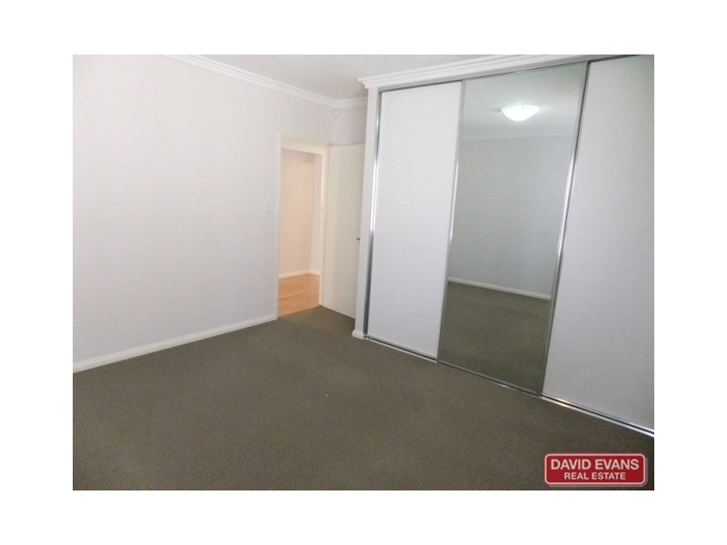 2B Kingsfold Street, Balga WA 6061