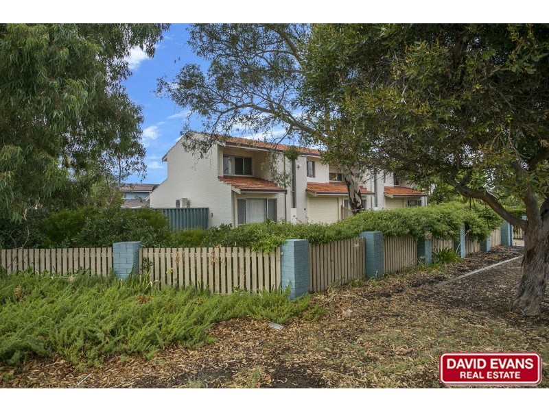 8 Hainsworth Avenue, Girrawheen WA 6064