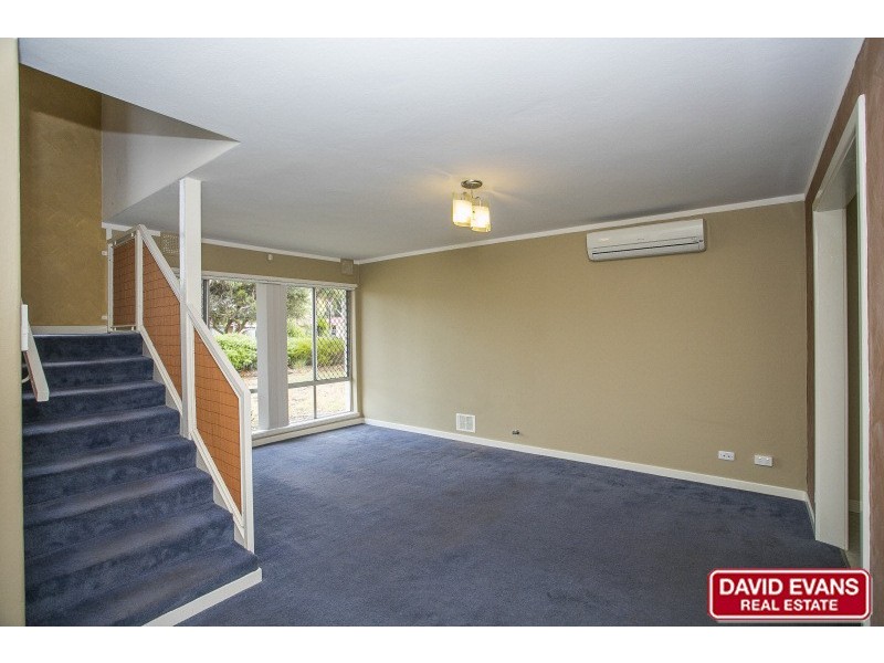 8 Hainsworth Avenue, Girrawheen WA 6064