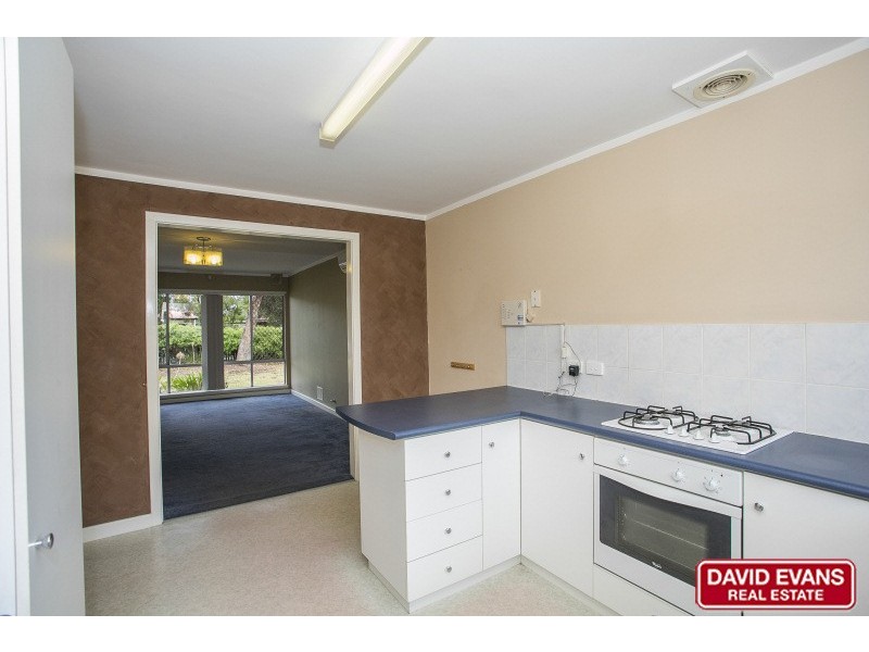 8 Hainsworth Avenue, Girrawheen WA 6064