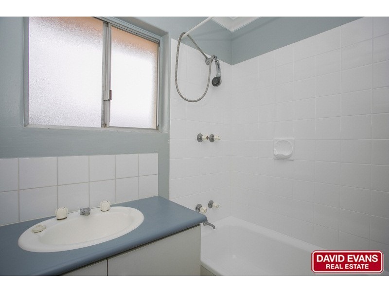 8 Hainsworth Avenue, Girrawheen WA 6064