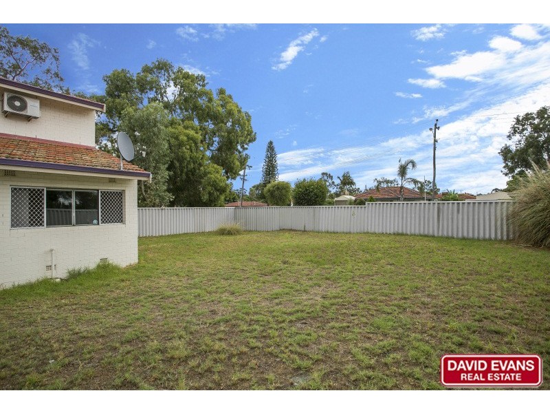 8 Hainsworth Avenue, Girrawheen WA 6064