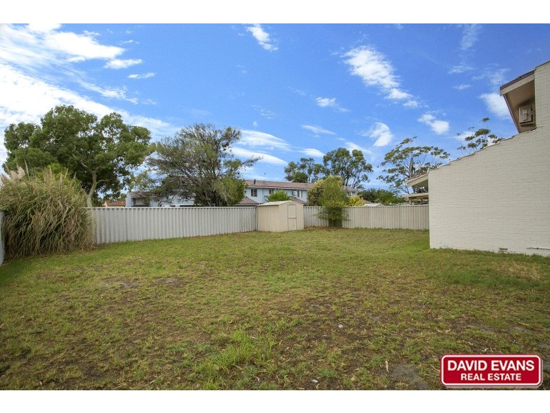 8 Hainsworth Avenue, Girrawheen WA 6064