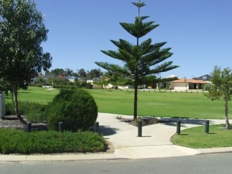 32 Hennessy Drive, Ashby WA 6065