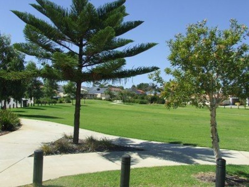 32 Hennessy Drive, Ashby WA 6065