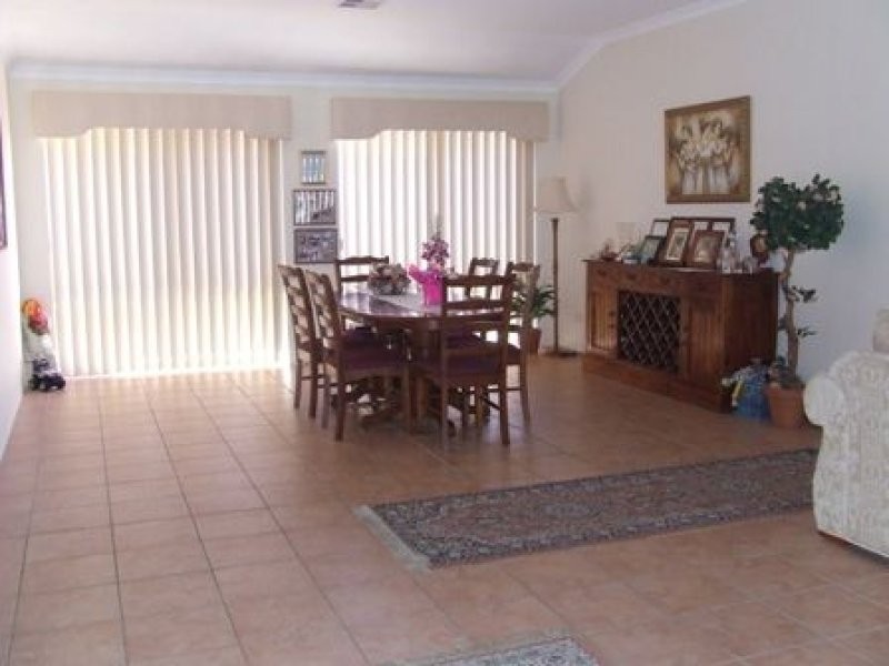 38 Clarafield Meander, Tapping WA 6065
