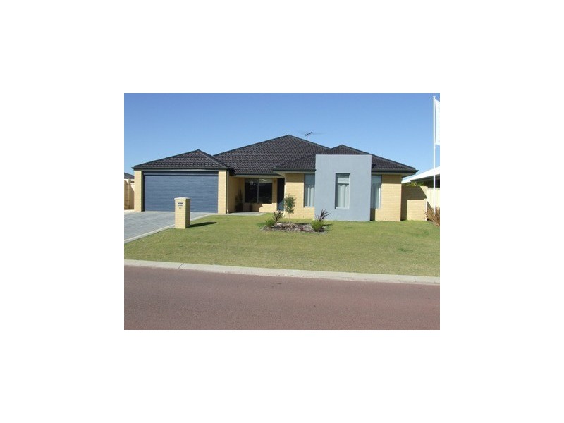 25 Tandara Fairway, Tapping WA 6065