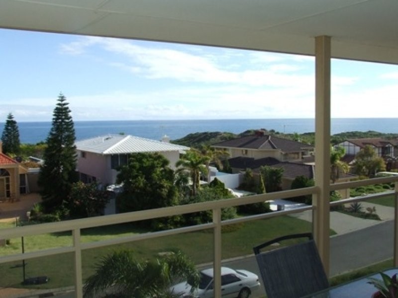 9 COURAGEOUS PLACE, Ocean Reef WA 6027