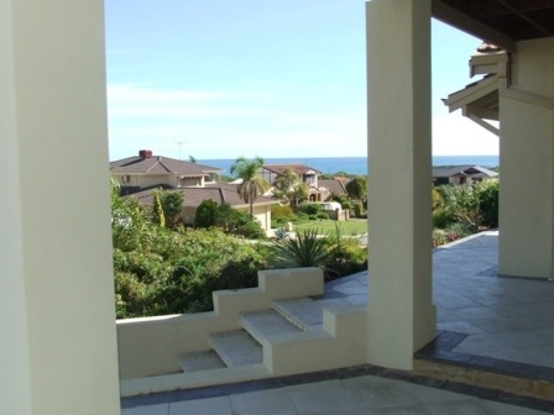 9 COURAGEOUS PLACE, Ocean Reef WA 6027