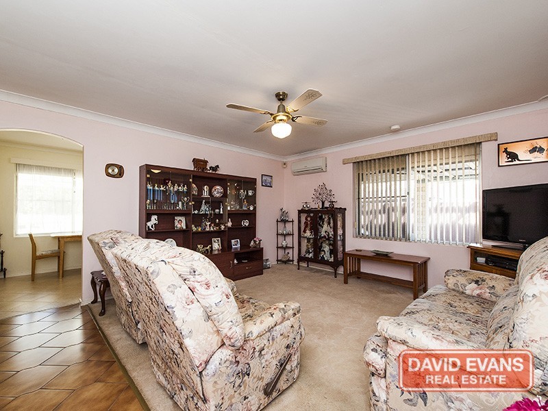 8 Sailfish Close, Beldon WA 6027