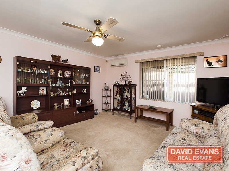 8 Sailfish Close, Beldon WA 6027