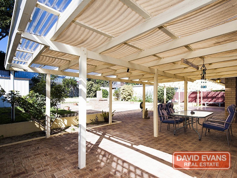 8 Sailfish Close, Beldon WA 6027