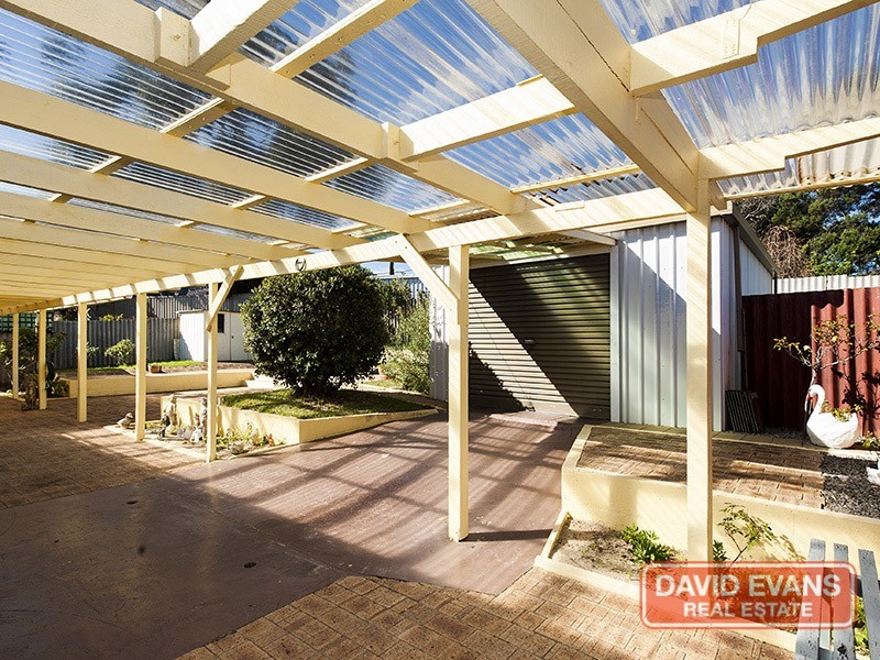 8 Sailfish Close, Beldon WA 6027