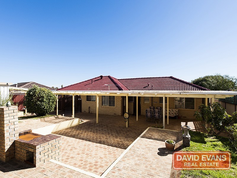 8 Sailfish Close, Beldon WA 6027
