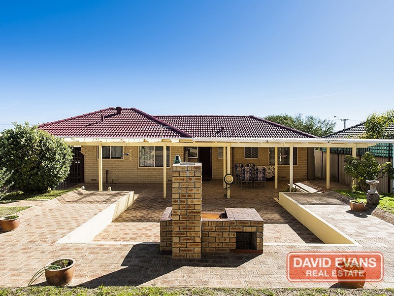 8 Sailfish Close, Beldon WA 6027