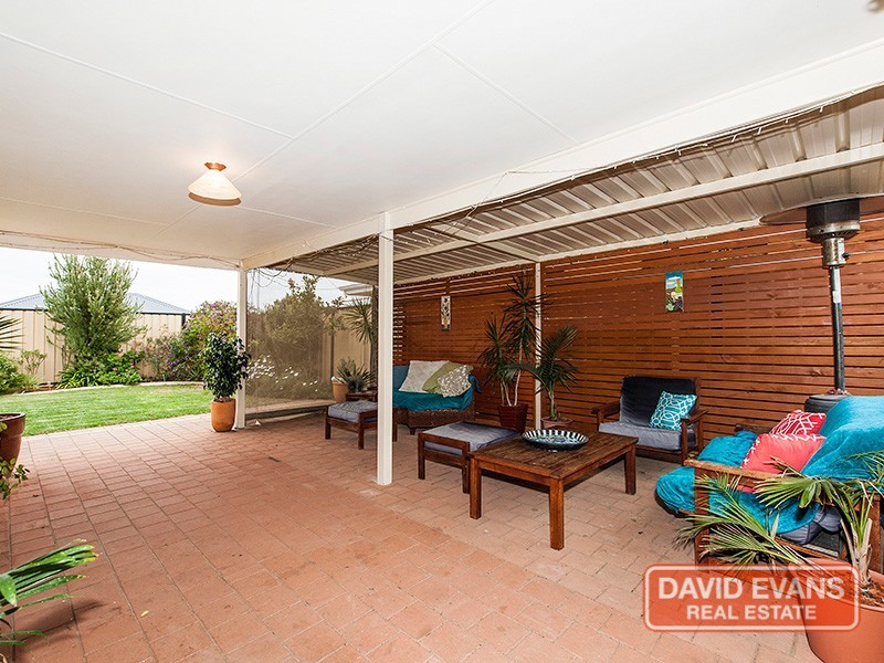 1 Strowan Pass, Carramar WA 6031