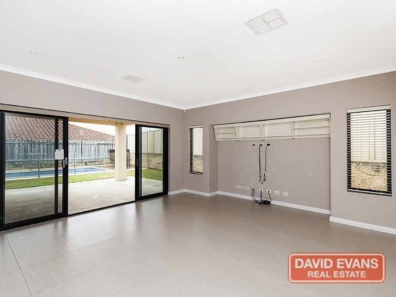 1 Temple Mews, Iluka WA 6028