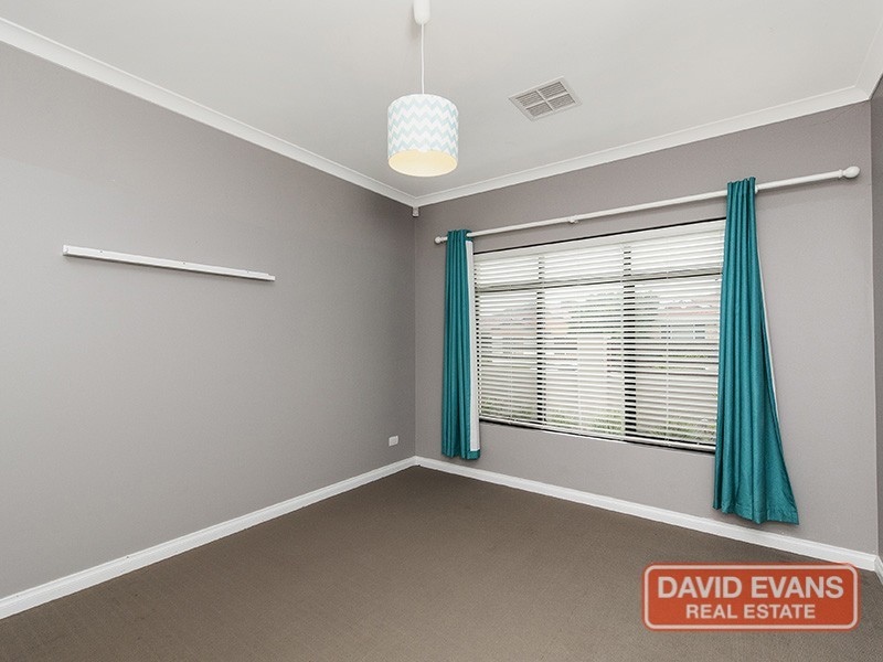 1 Temple Mews, Iluka WA 6028