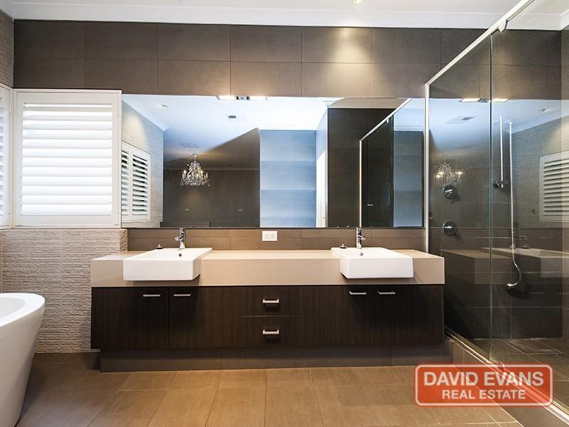 1 Temple Mews, Iluka WA 6028