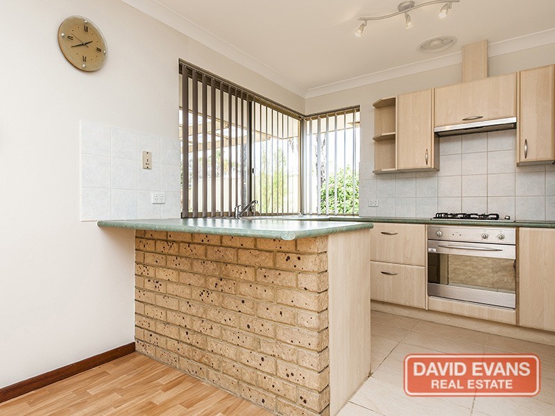 4 Cowalla Gardens, Beldon WA 6027