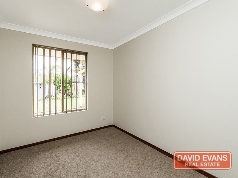 4 Cowalla Gardens, Beldon WA 6027