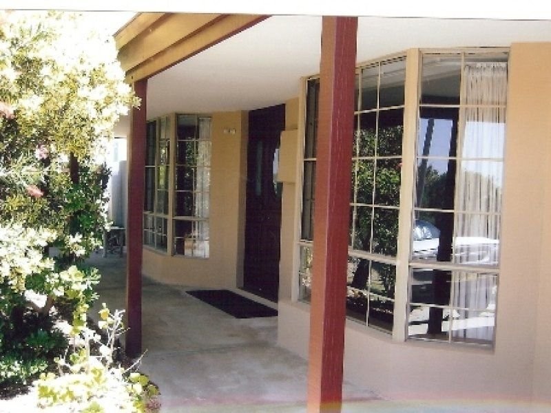 4 CHALON AVENUE, Seabird WA 6042