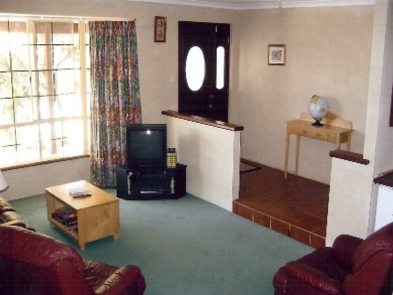 4 CHALON AVENUE, Seabird WA 6042