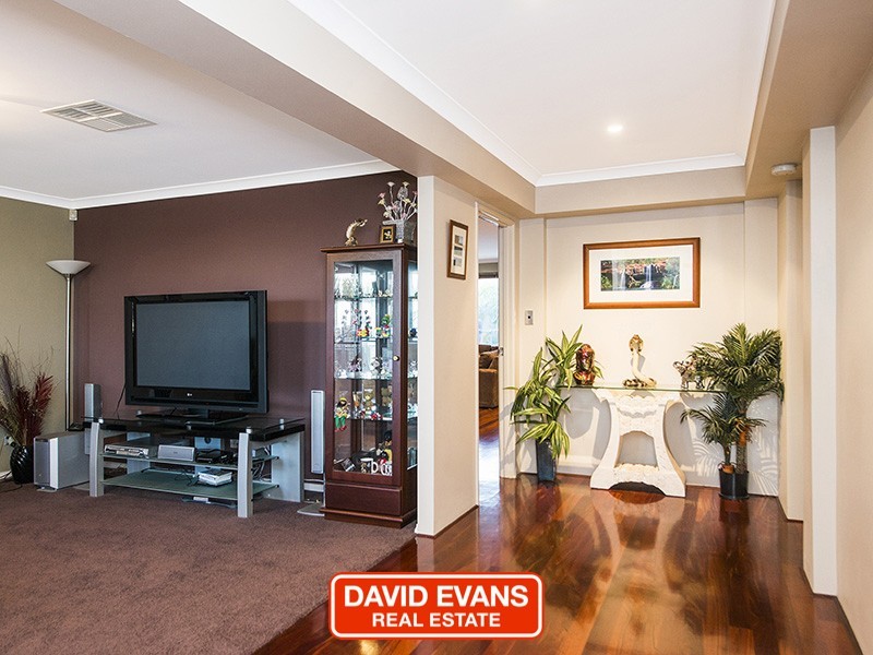 2 Monaro Way, Hocking WA 6065
