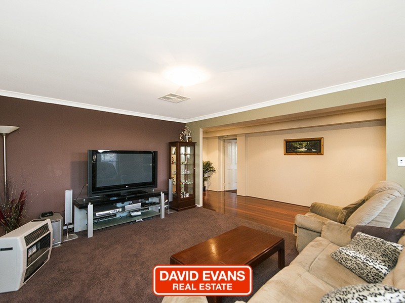2 Monaro Way, Hocking WA 6065