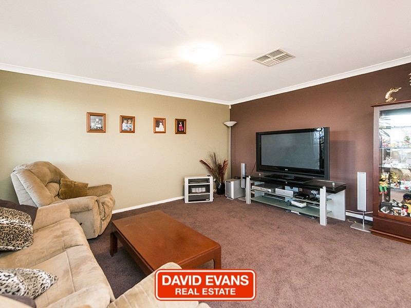 2 Monaro Way, Hocking WA 6065