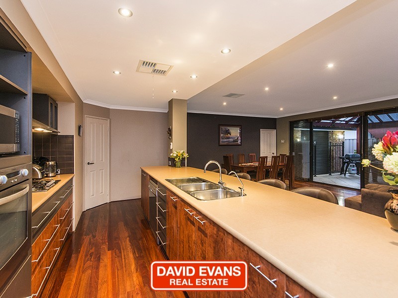 2 Monaro Way, Hocking WA 6065