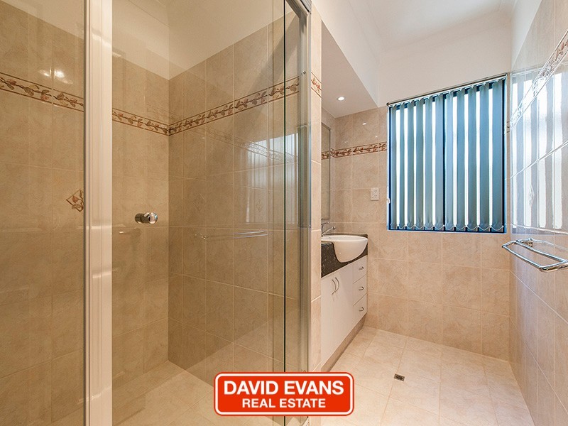 5 Linwood Close, Tapping WA 6065