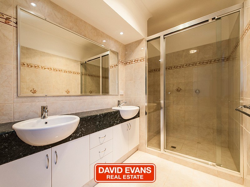 5 Linwood Close, Tapping WA 6065