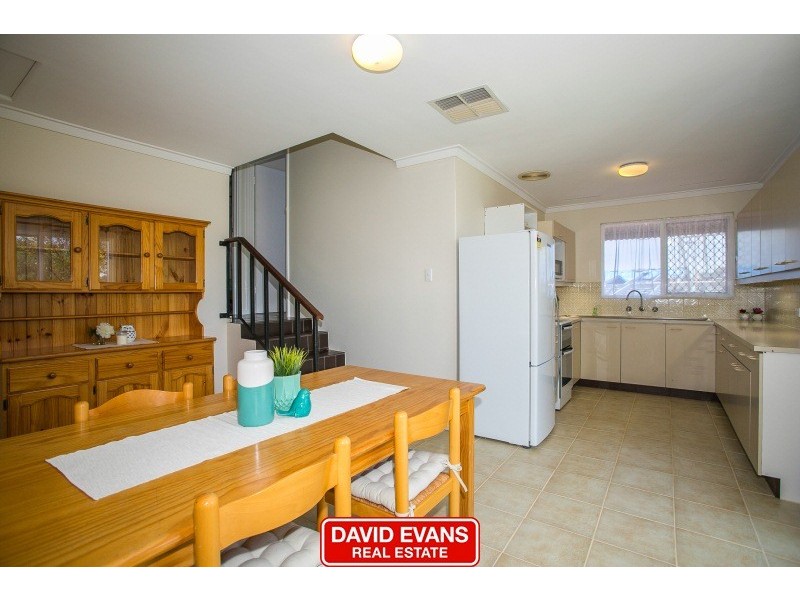 8 Monkhouse Way, Hillarys WA 6025