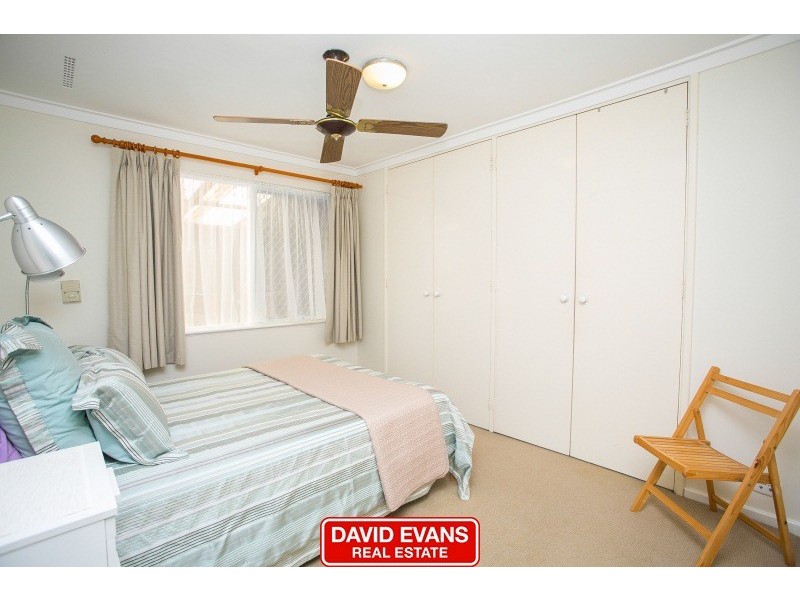 8 Monkhouse Way, Hillarys WA 6025