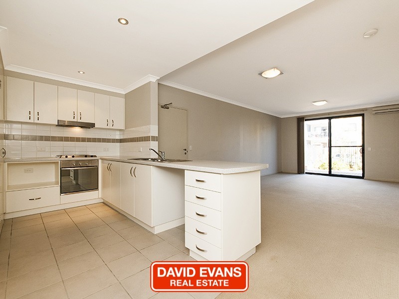 90/12 Citadel Way, Currambine WA 6028