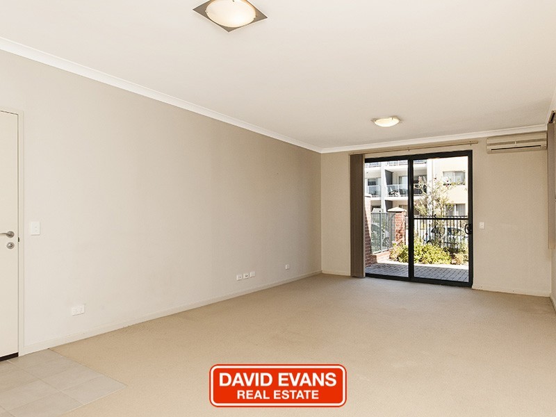 90/12 Citadel Way, Currambine WA 6028