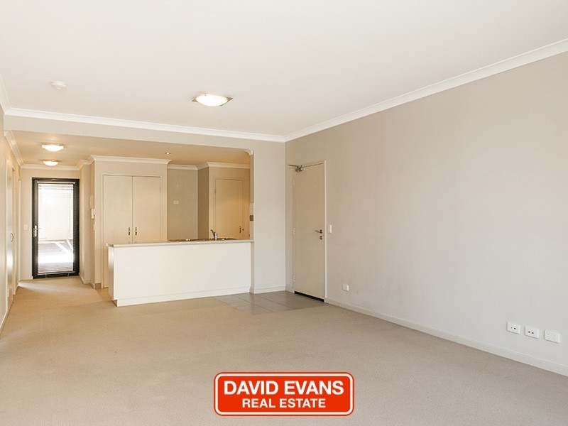 90/12 Citadel Way, Currambine WA 6028