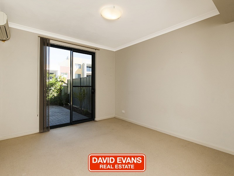 90/12 Citadel Way, Currambine WA 6028