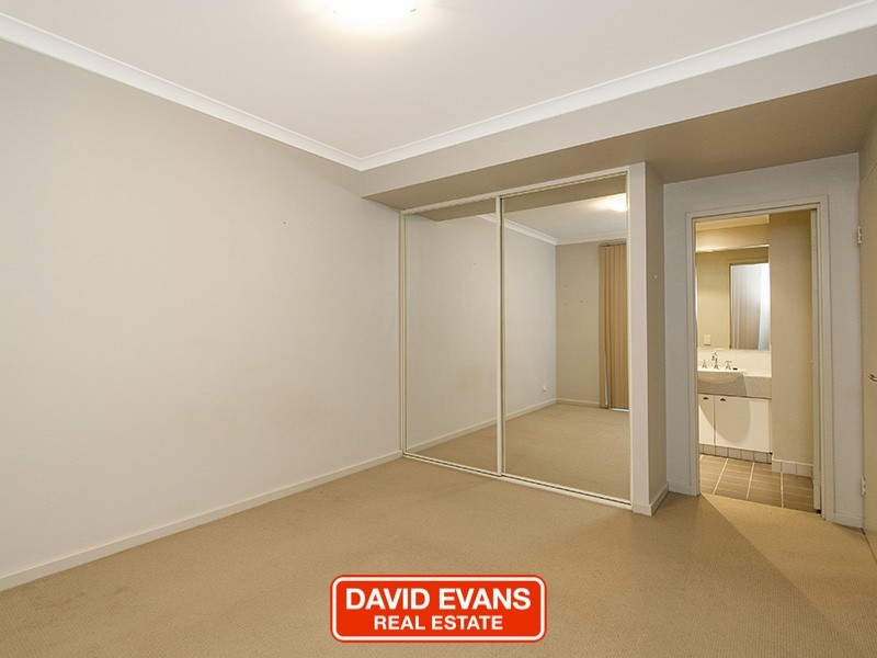 90/12 Citadel Way, Currambine WA 6028