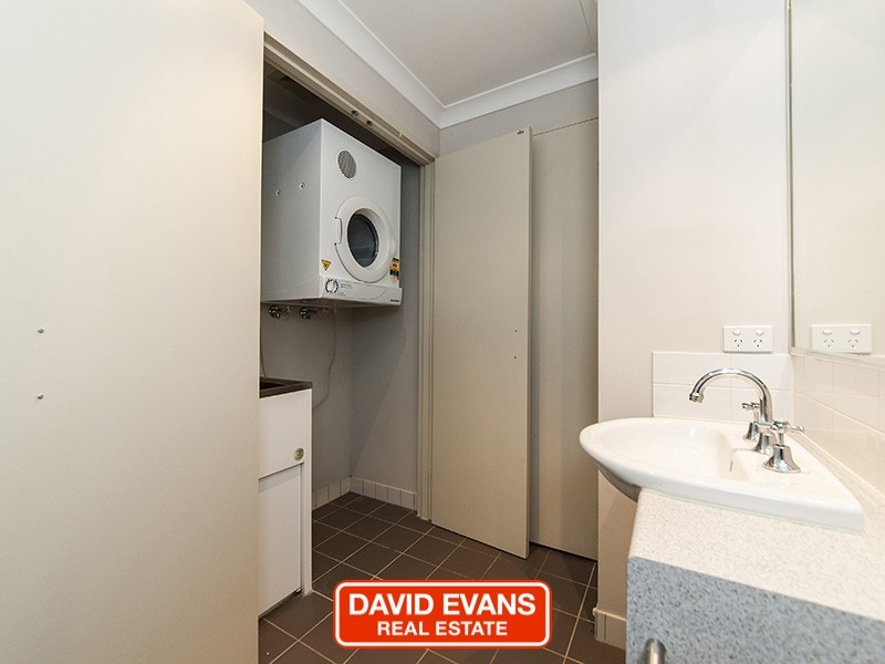 90/12 Citadel Way, Currambine WA 6028