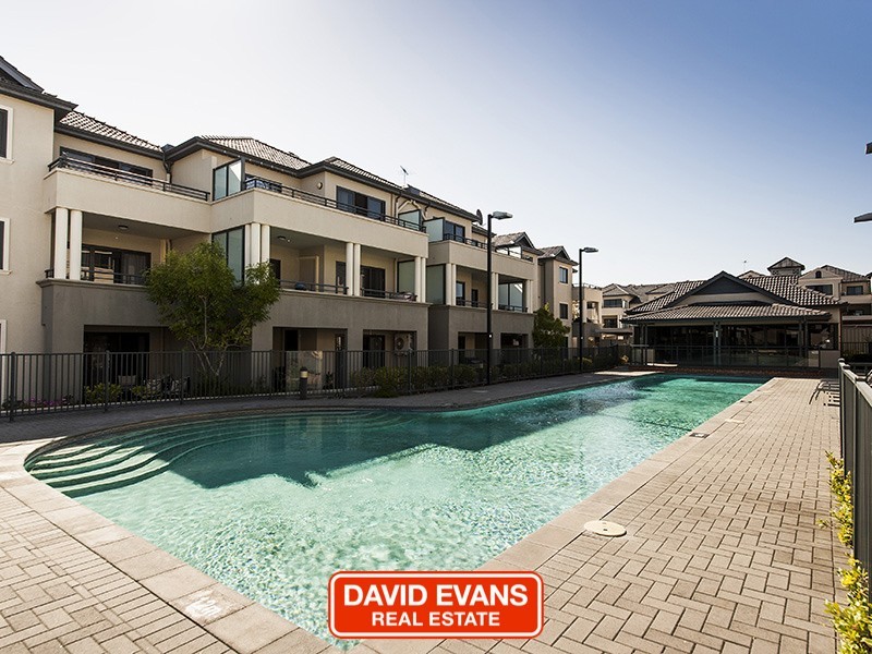90/12 Citadel Way, Currambine WA 6028