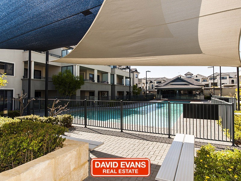 90/12 Citadel Way, Currambine WA 6028