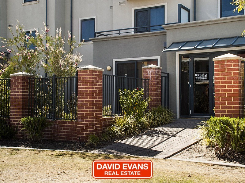 90/12 Citadel Way, Currambine WA 6028