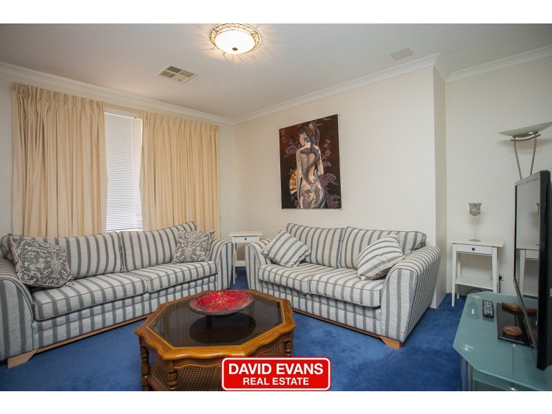 4 Whitby Close, Mindarie WA 6030