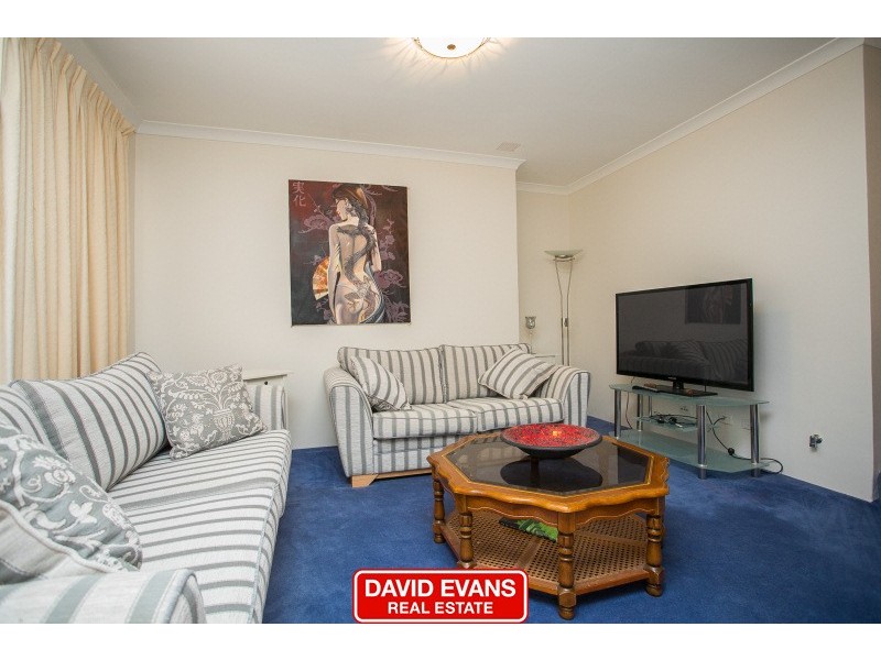 4 Whitby Close, Mindarie WA 6030