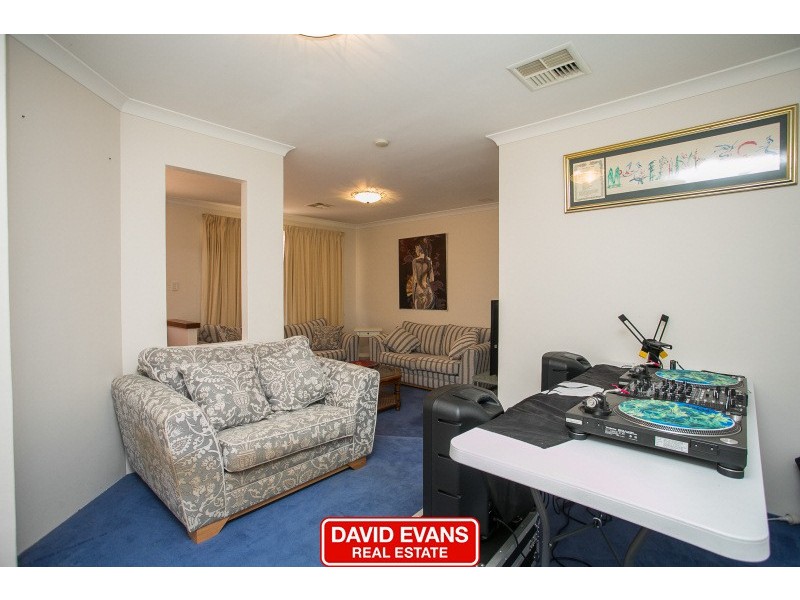 4 Whitby Close, Mindarie WA 6030