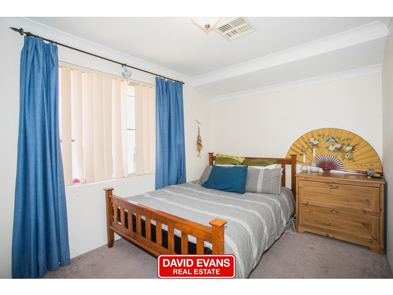 4 Whitby Close, Mindarie WA 6030