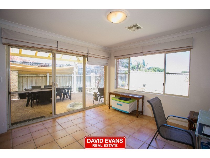 4 Whitby Close, Mindarie WA 6030